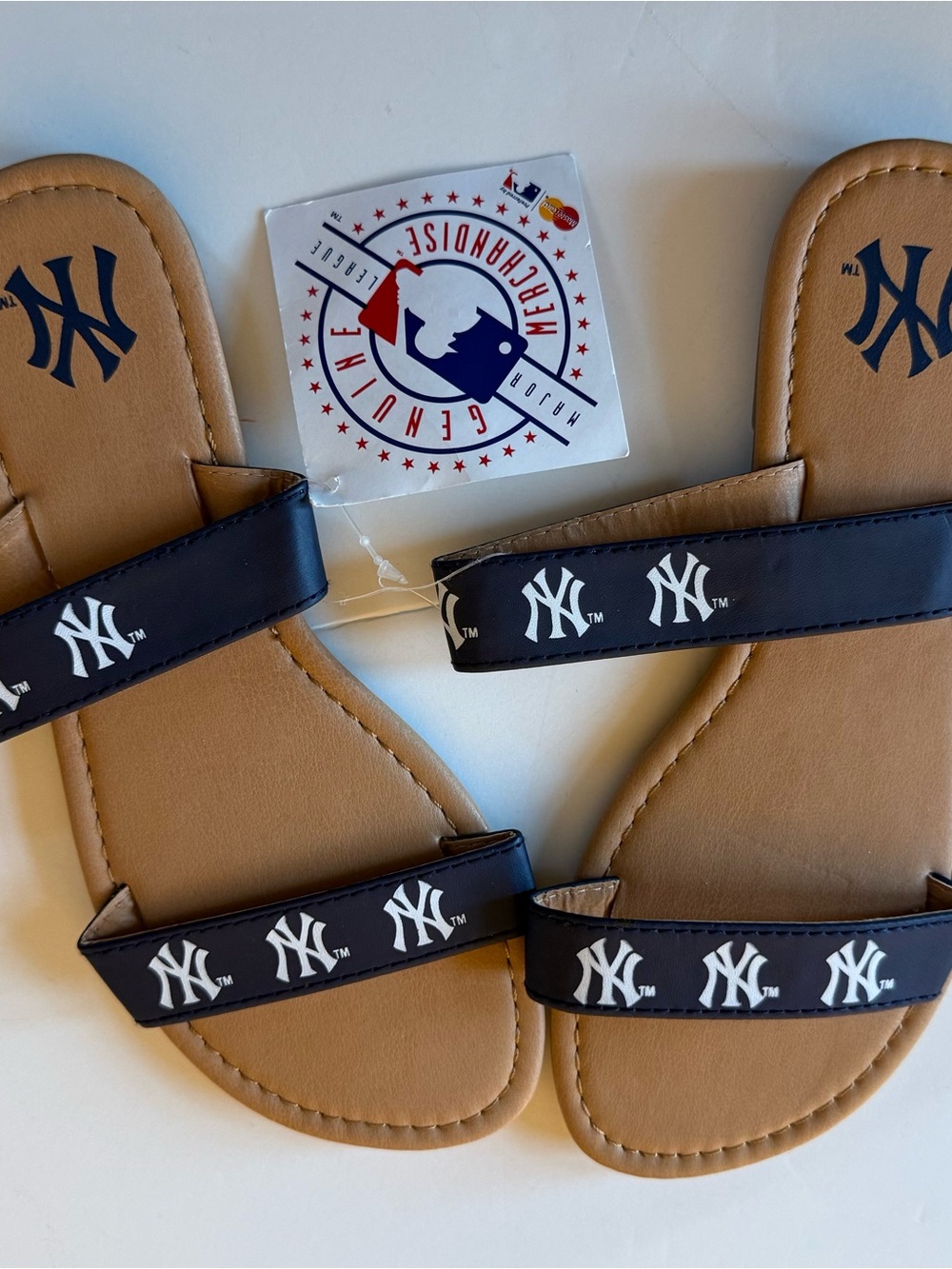 New women small sandals NY Yankees